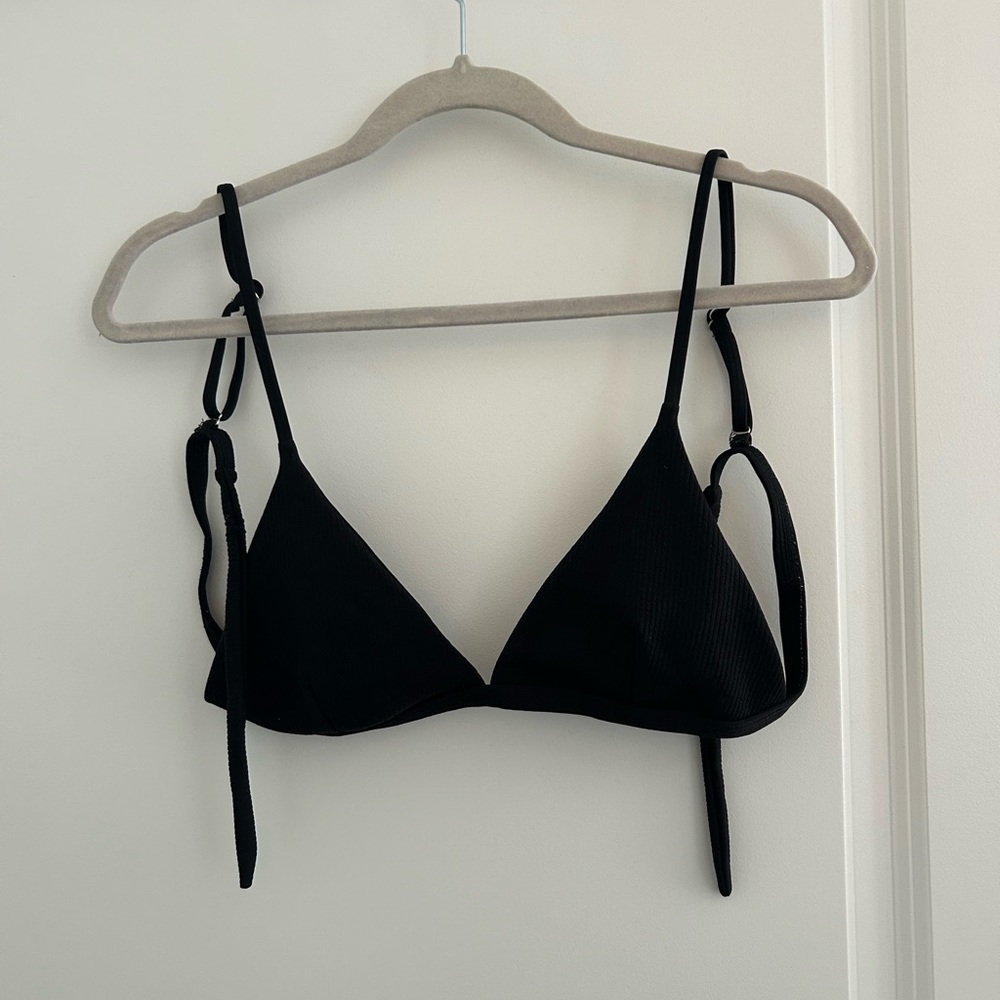 Black triangle bikini top